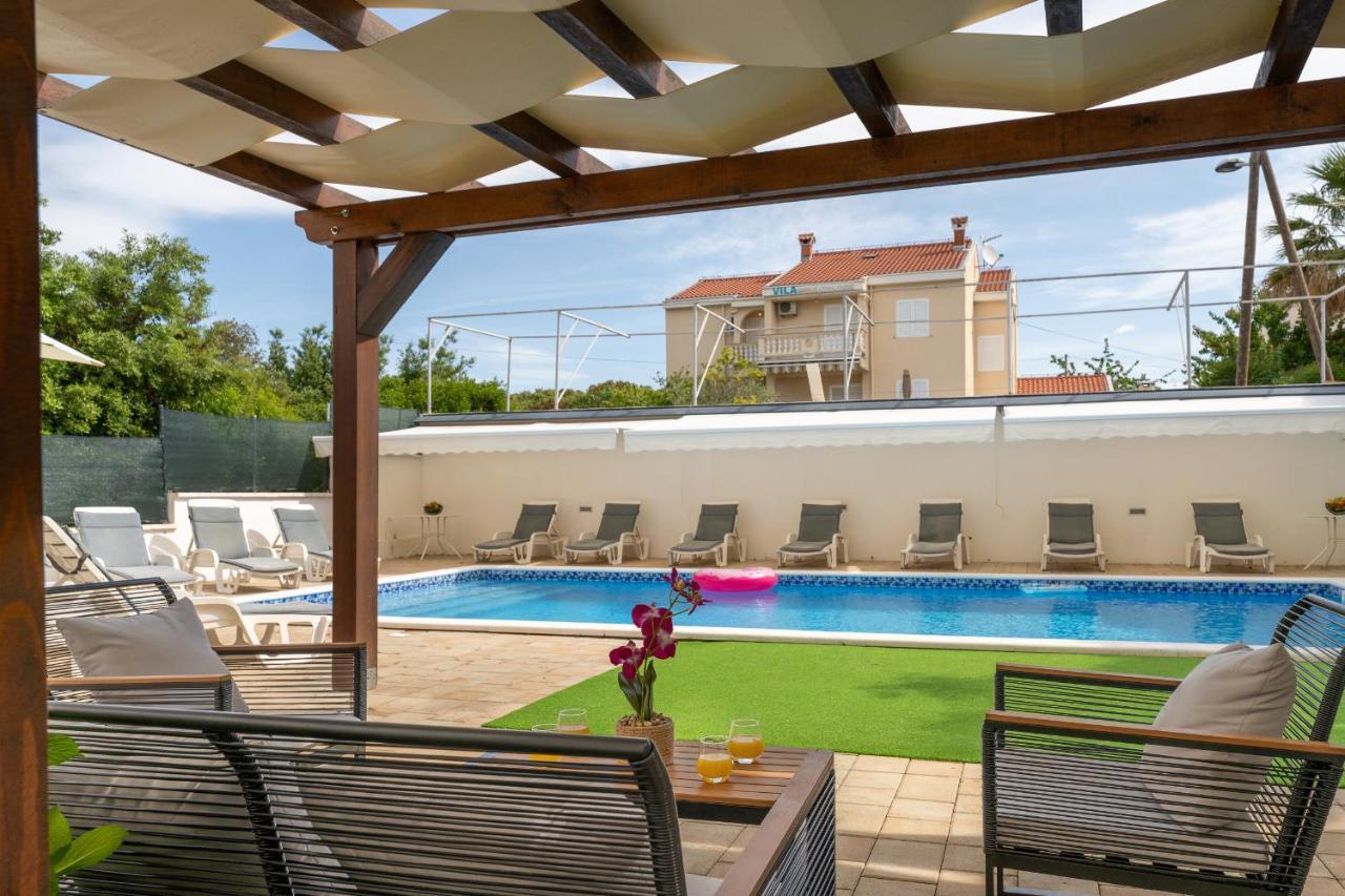 Villa Mirela Petrcane Esterno foto