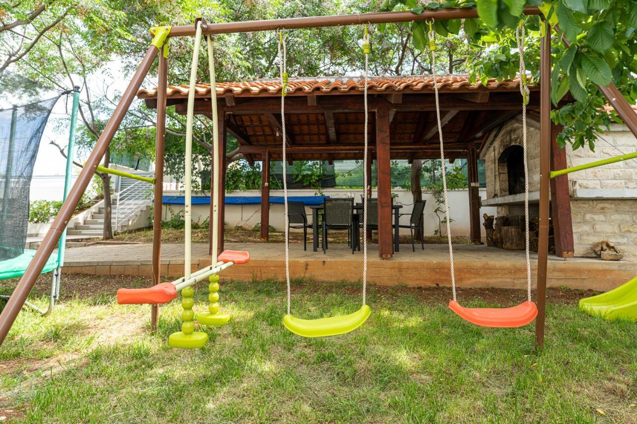 Villa Mirela Petrcane Esterno foto